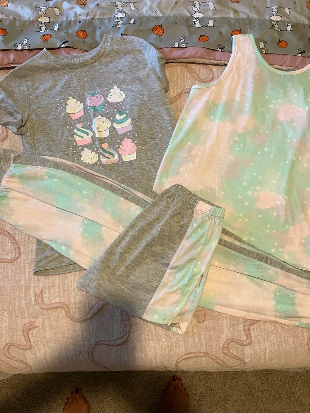 Girls' 4 piece BCBG Gray & Pastel Tie-Dye Cupcake Pajama Set